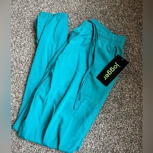 Teal scrub joggers! Size M- never worn!!